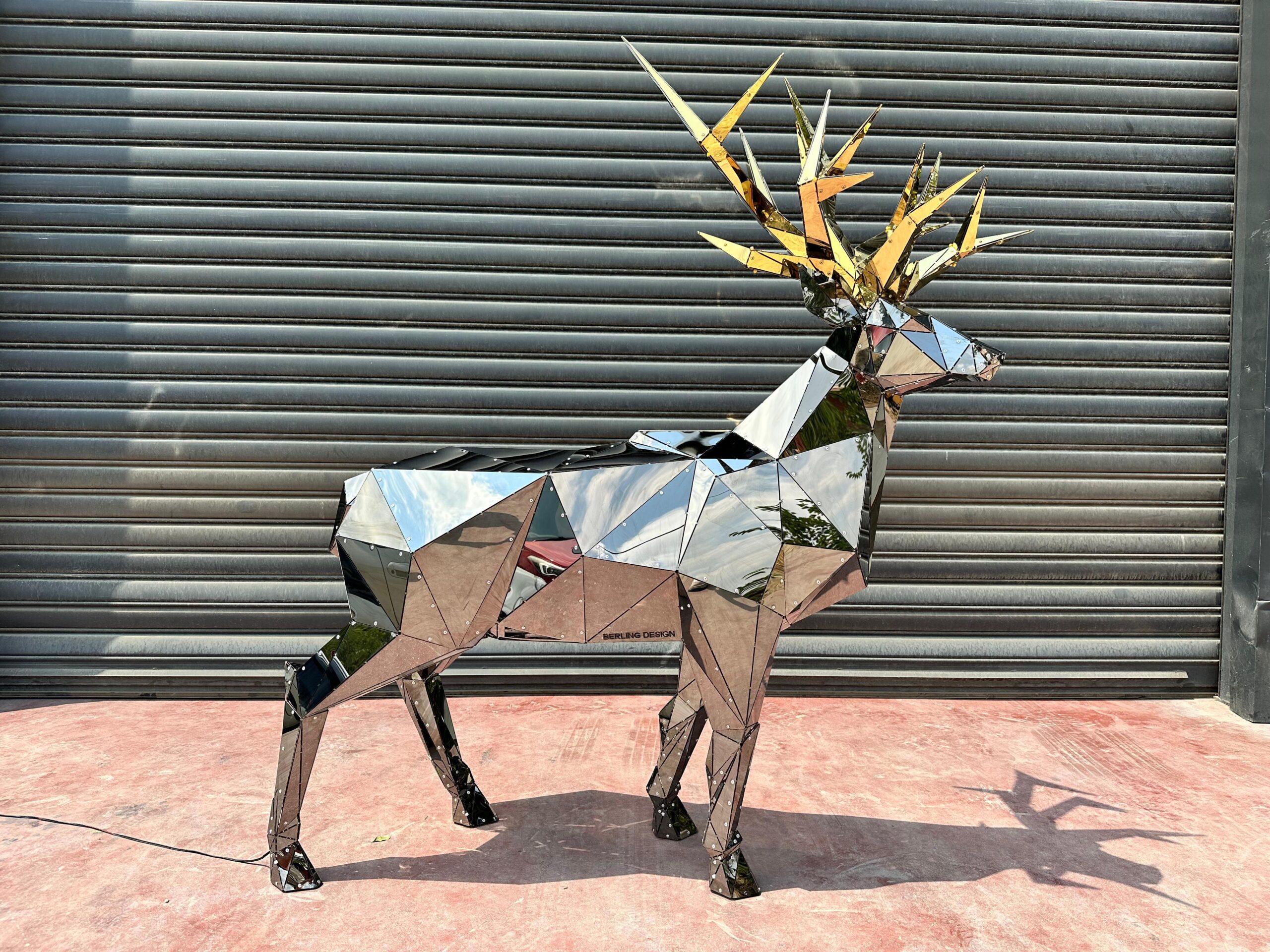 Deer XXL 3